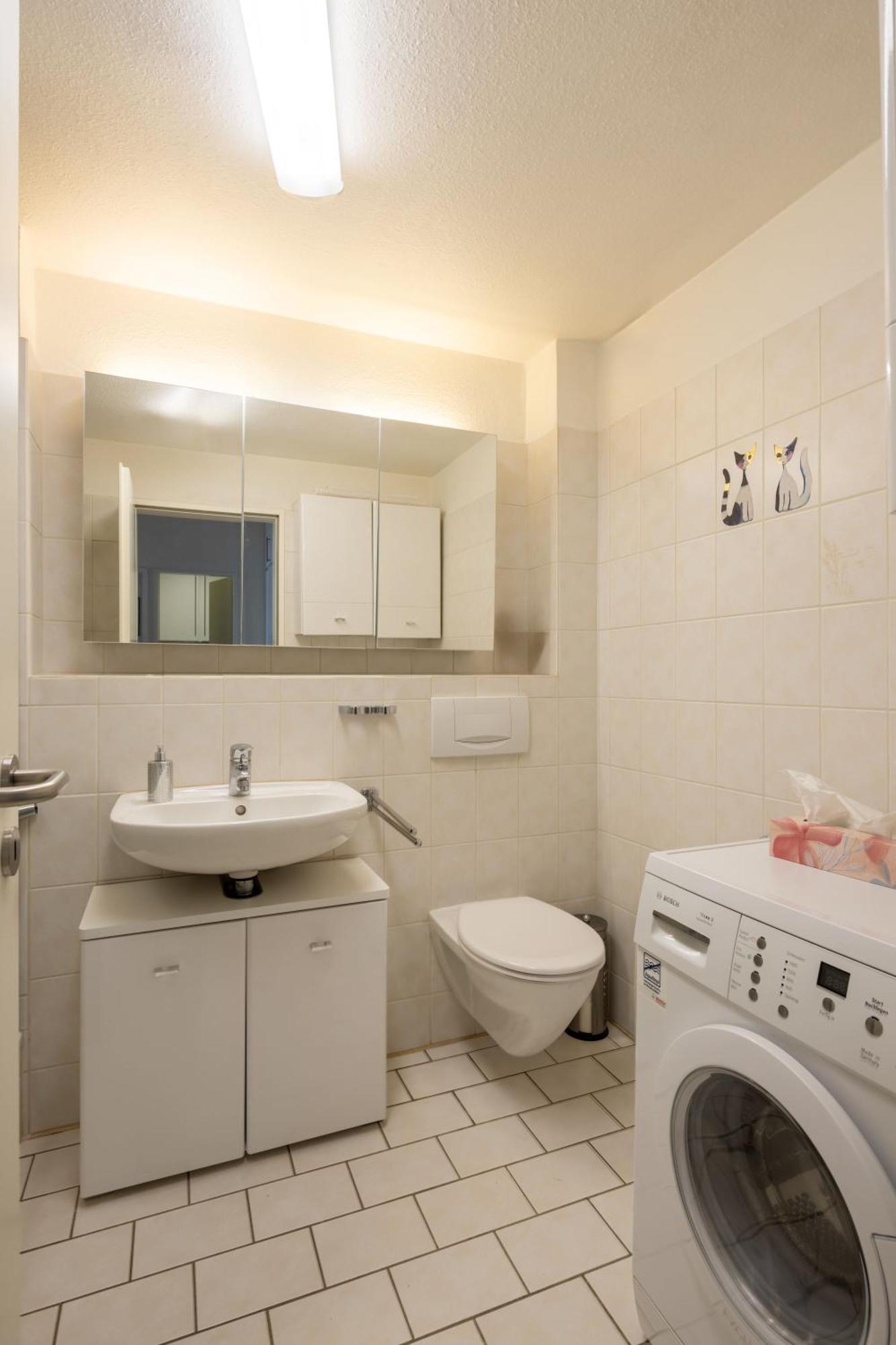 Gemuetliche Ferienwohnung Mit Meerblick Direkt Am Hafen Wilhelmshaven Exterior photo